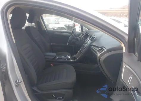 2017 Ford Fusion Se z USA, uszkodzony, nr VIN 3FA6P0H76HR242476